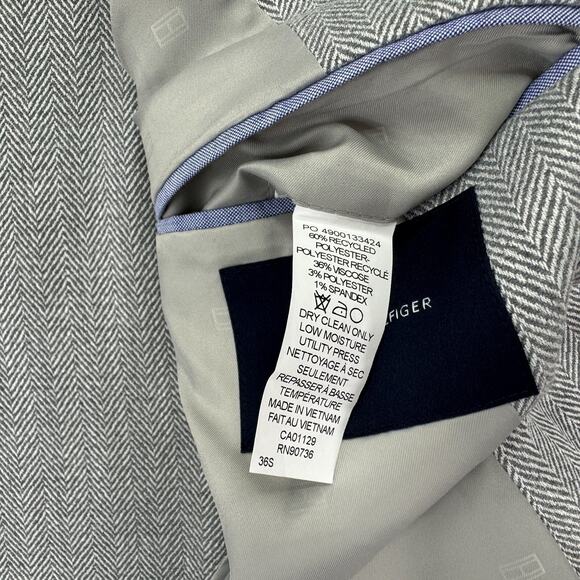 Tommy Hilfiger Mens TH Flex Gene Modern Fit Herringbone Sport Coat Gray 36S - Picture 5 of 5